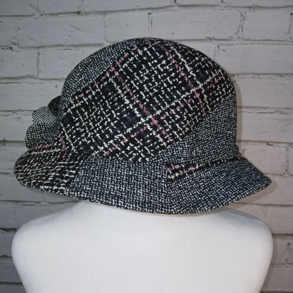 WOMENS CLASSY TWEED FEDORA BLACK, GRAY, WHITE A HINT OF PINK, FLOWER ACCENT ONFA
